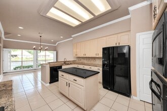 Building Photo - 39 Wild Meadow Ct