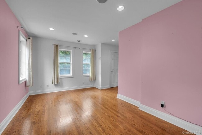 Building Photo - 87 Arleigh Rd