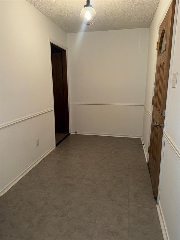 Building Photo - 213 6th St N