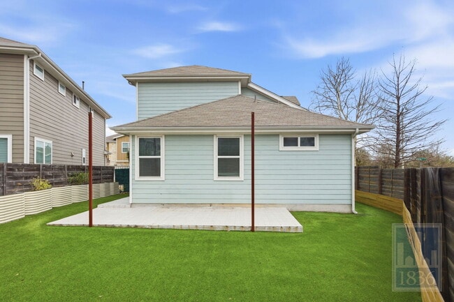 Building Photo - 5901 Rubicon Run