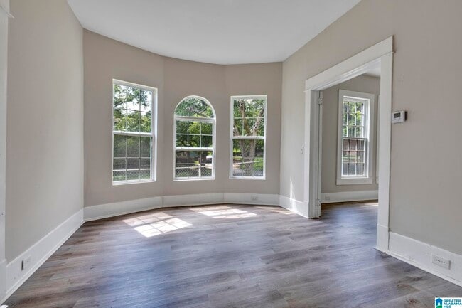 Building Photo - 2301 26th St Ensley
