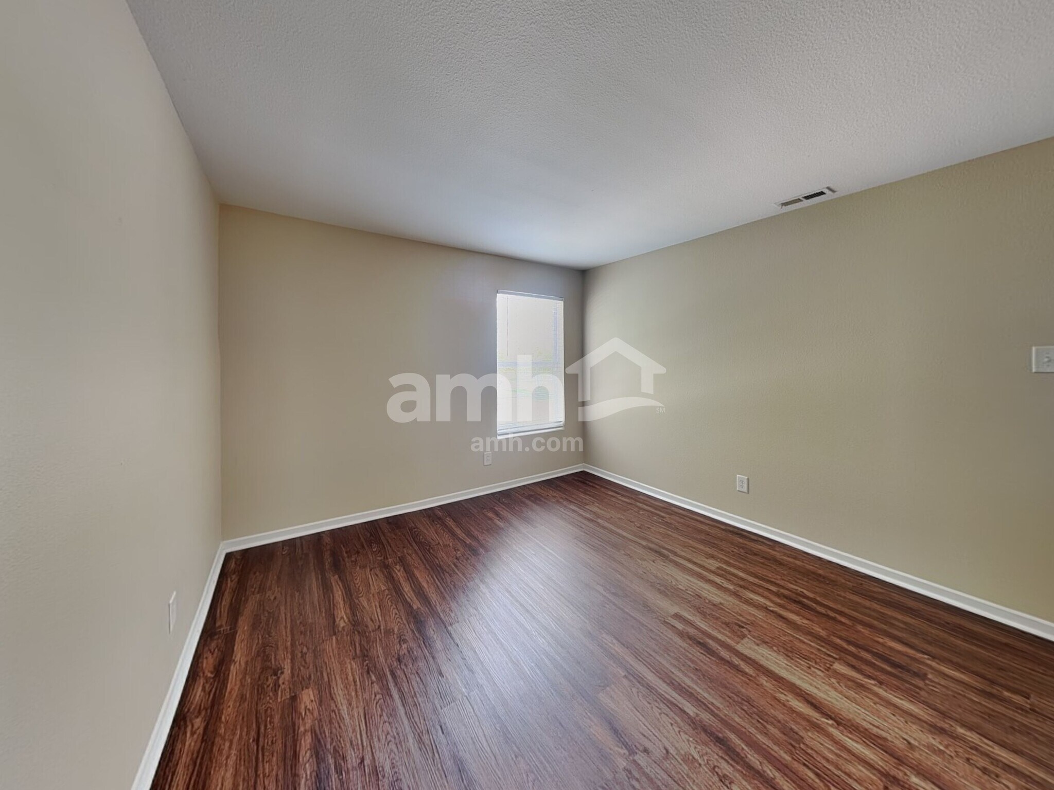 Building Photo - 3244 Underwood Dr