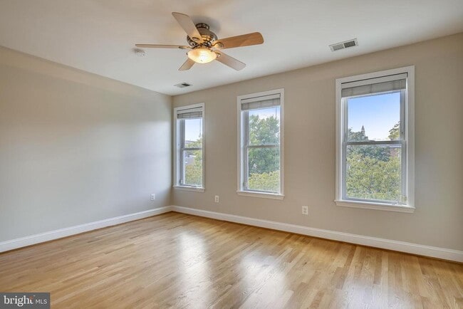 Building Photo - 119 N Peyton St