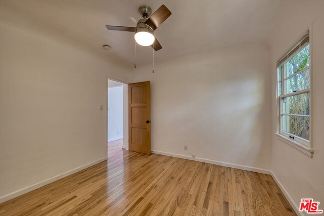 Building Photo - 847 Commonwealth Ave