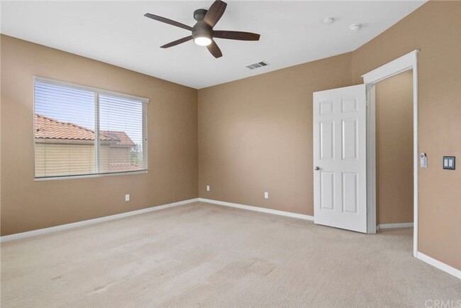 Building Photo - Spacious San Jacinto Home!