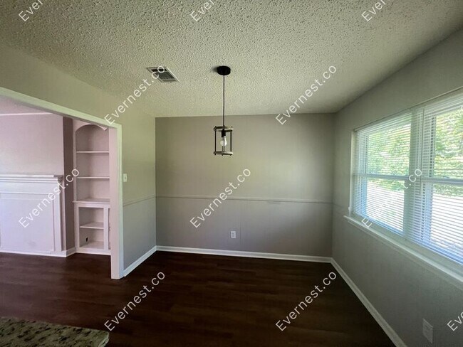 Building Photo - 8022 W 28th St