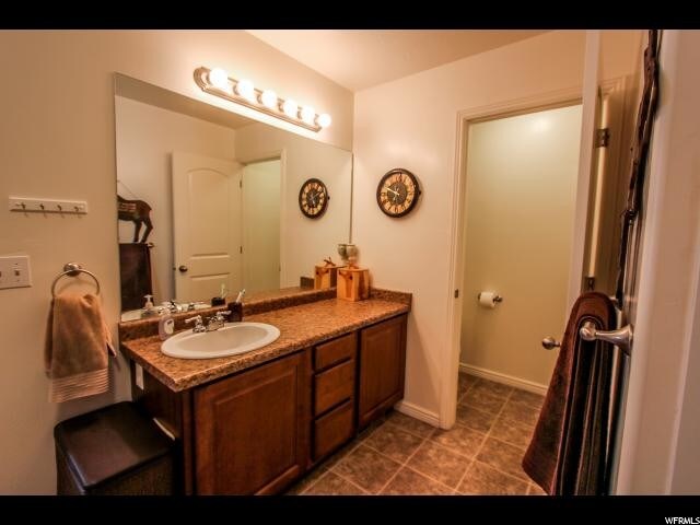 Building Photo - 664 S 410 E