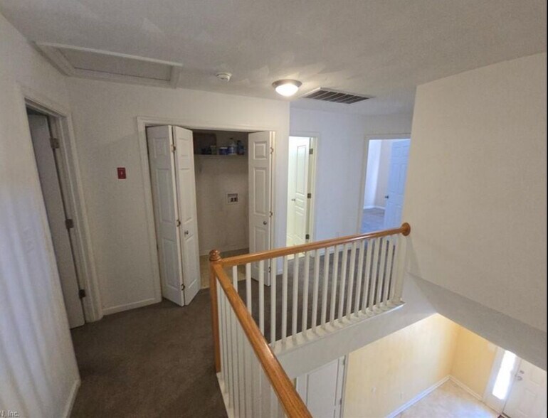 Building Photo - 1170 Gunn Hall Dr