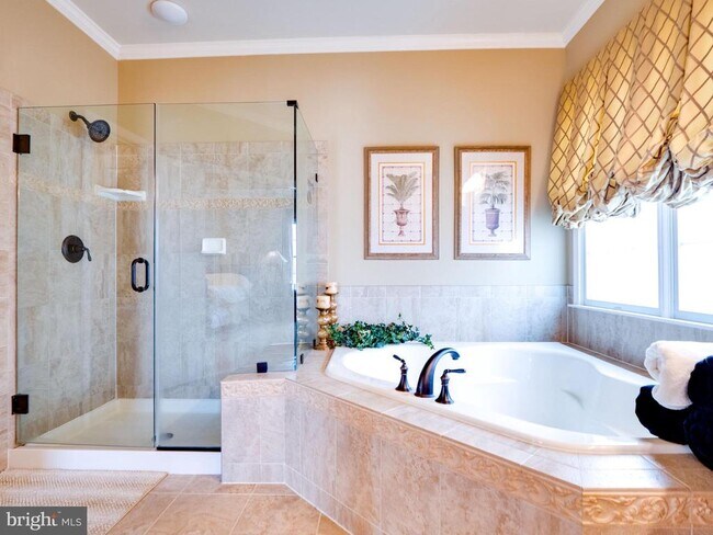 Building Photo - 23152 Evergreen Ridge Dr