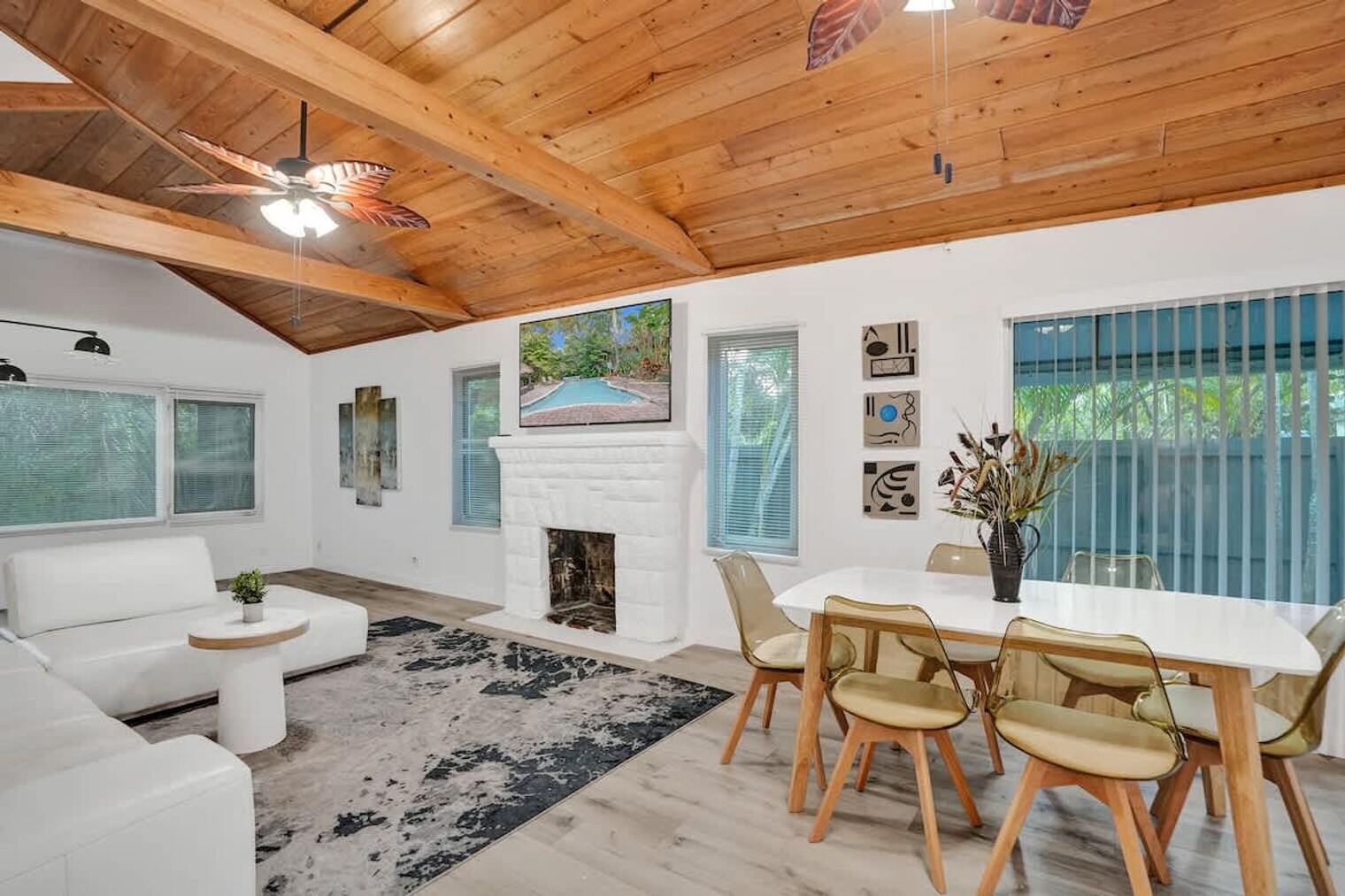 Building Photo - 1115 SW 4th St