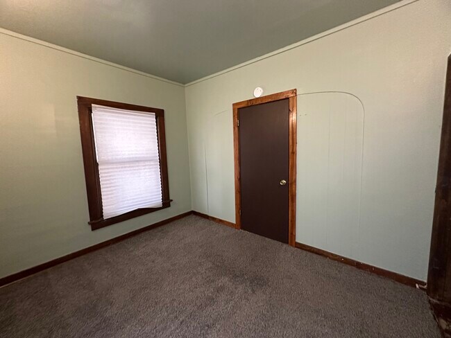 Building Photo - 101 S Buchanan St