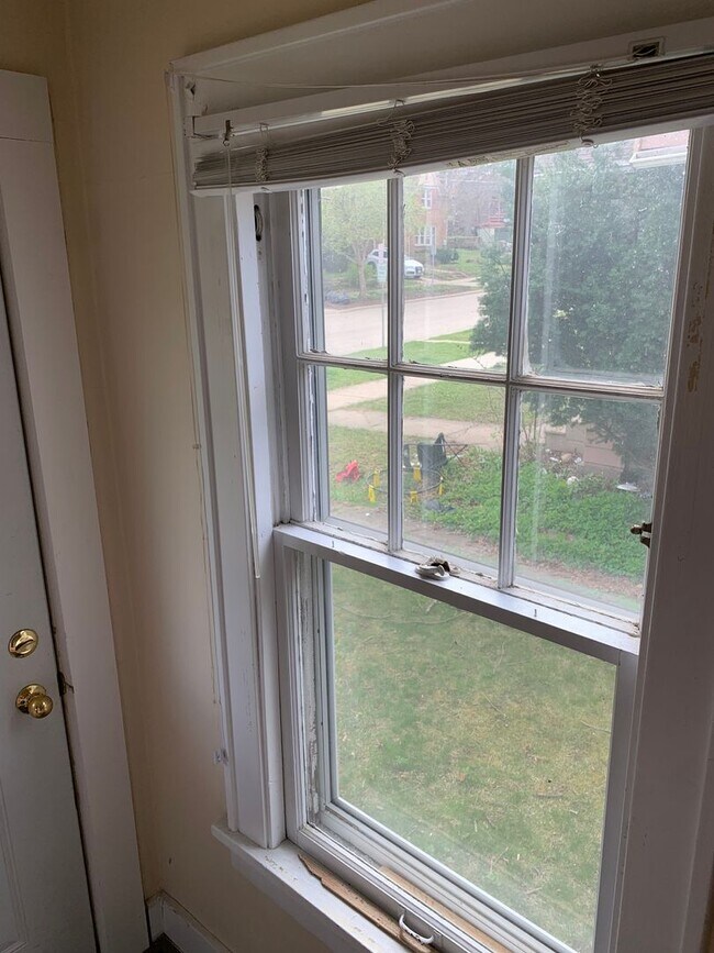 Building Photo - 1614 Adams St