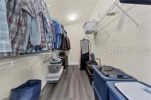 Building Photo - 4510 Sanibel Way