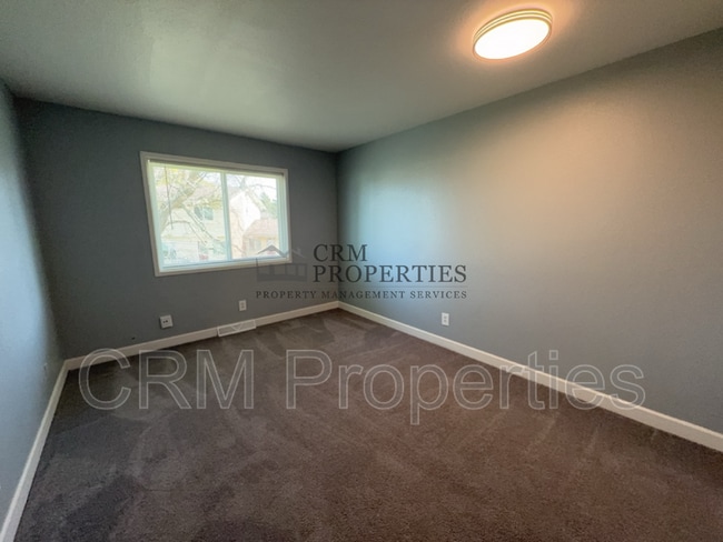 Building Photo - 42024 Hamilton Ct