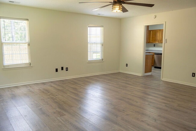 Building Photo - 3 bedrooms, Fenced in backyard, 12x24 shed, NO breed restrictions!
