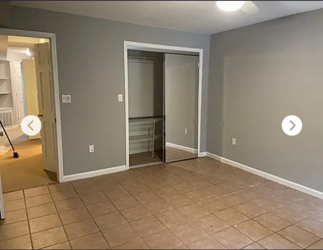 Building Photo - Spacious Adams Morgan Gem with Gas FP