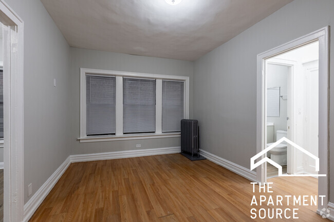Building Photo - 5451 S Cornell Ave