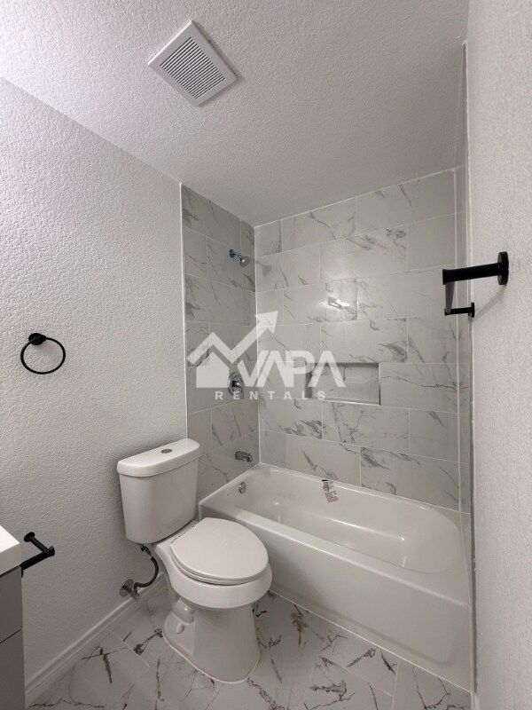 Building Photo - 4322 Las Cruces St