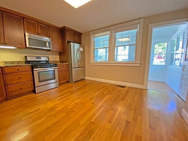 Building Photo - 24 Bowdoin St