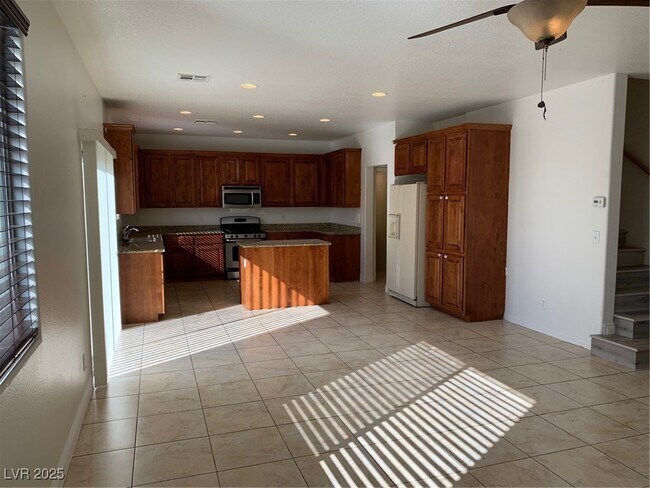 Building Photo - 5329 Wild Sunflower St