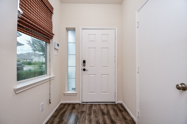 Building Photo - 2818 Windy Thicket Ln