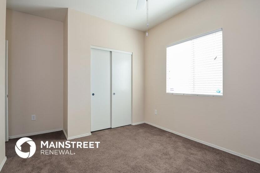 Building Photo - 5011 E Fishhook Ct