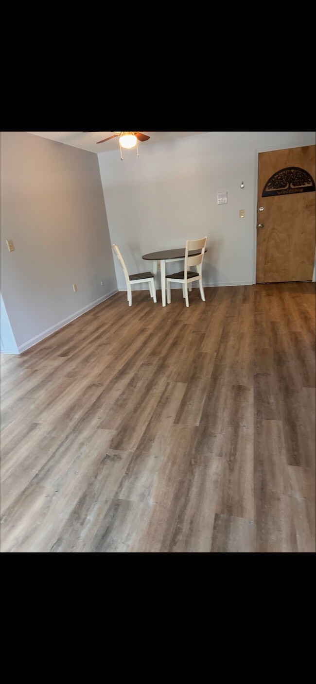 Building Photo - 58 Branch Turnpike