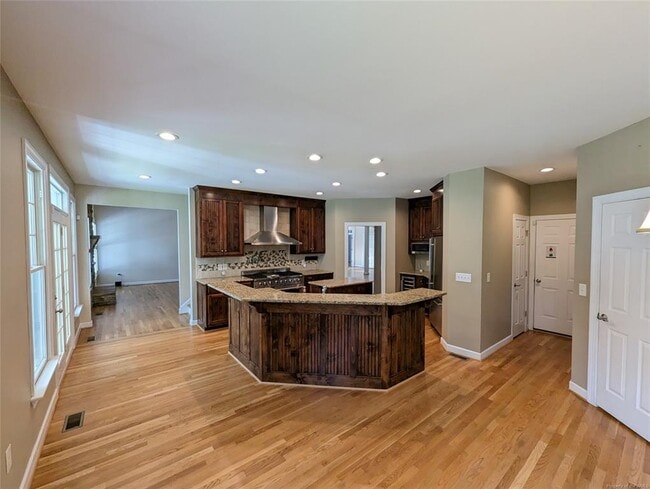 Building Photo - 3105 Windy Branch Dr