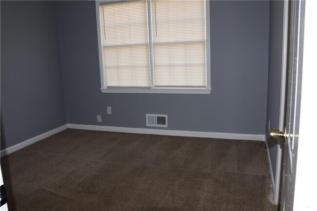 Building Photo - 2650 Old Spanish Trail