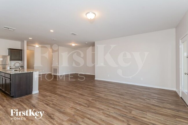 Building Photo - 228 N 199th Ln