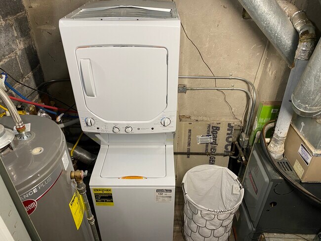 Washer/Dryer unit - 450 East Ave