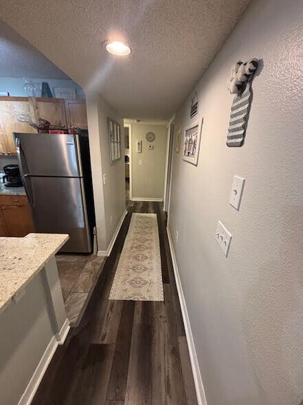 Building Photo - 2500 Winding Creek Blvd