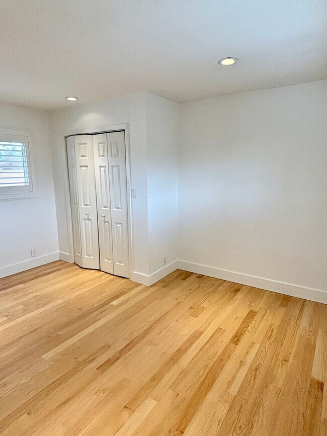 Building Photo - Outstanding Concord/Clayton Border- 5 bed 2.5 bath home with Pool and Hot-Tub and so much more!