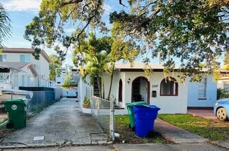 Building Photo - 3347 SW 23rd St