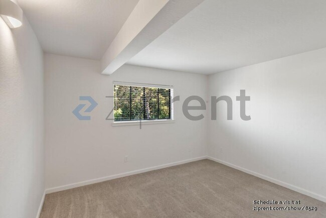 Building Photo - 50 E Scenic Ave