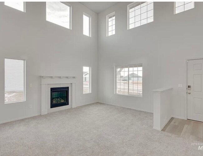 Building Photo - 4800 Endicott Dr