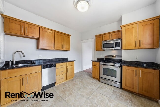 Building Photo - 3230 16th St