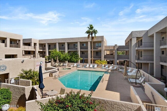 Building Photo - 7474 E Earll Dr