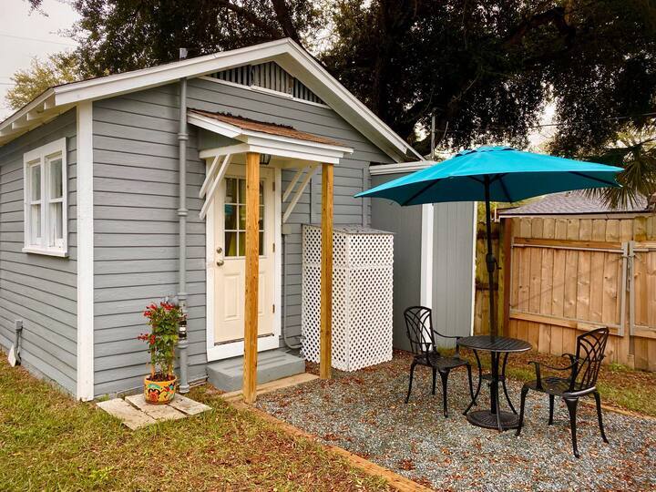 Building Photo - 2716 18th St N