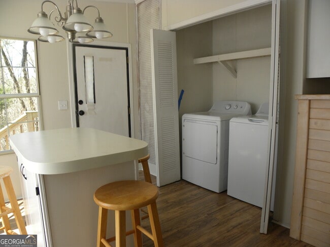 Building Photo - 297 Bell Acres Rd