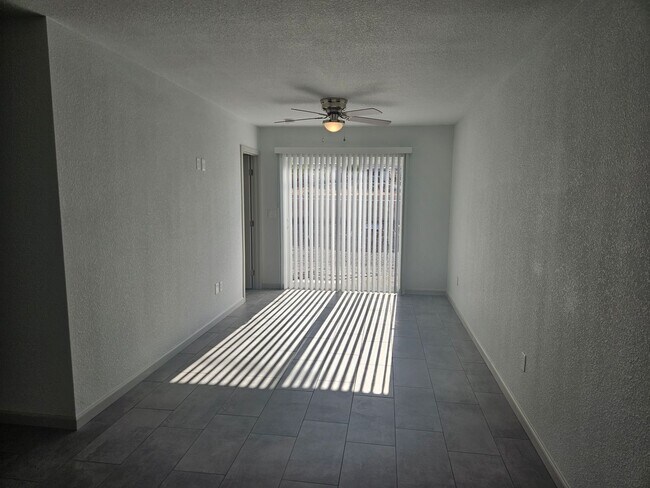 Building Photo - 186 Palm Ave