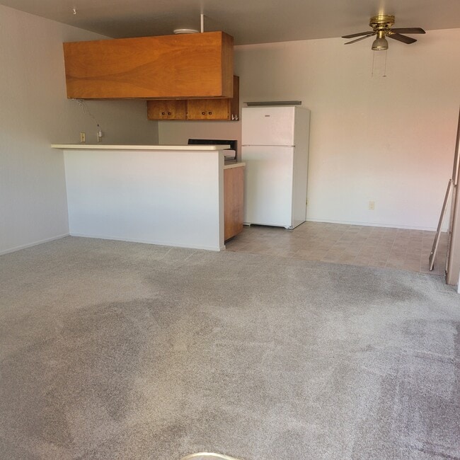 Building Photo - 1079 Poplar St