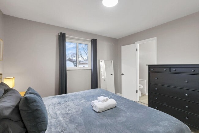 Building Photo - 1833 Berkeley Rd