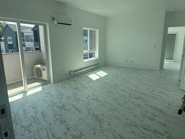 Building Photo - Now Leasing Building Modern Heights Apartments