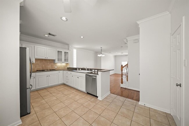 Building Photo - 1509 Roy St