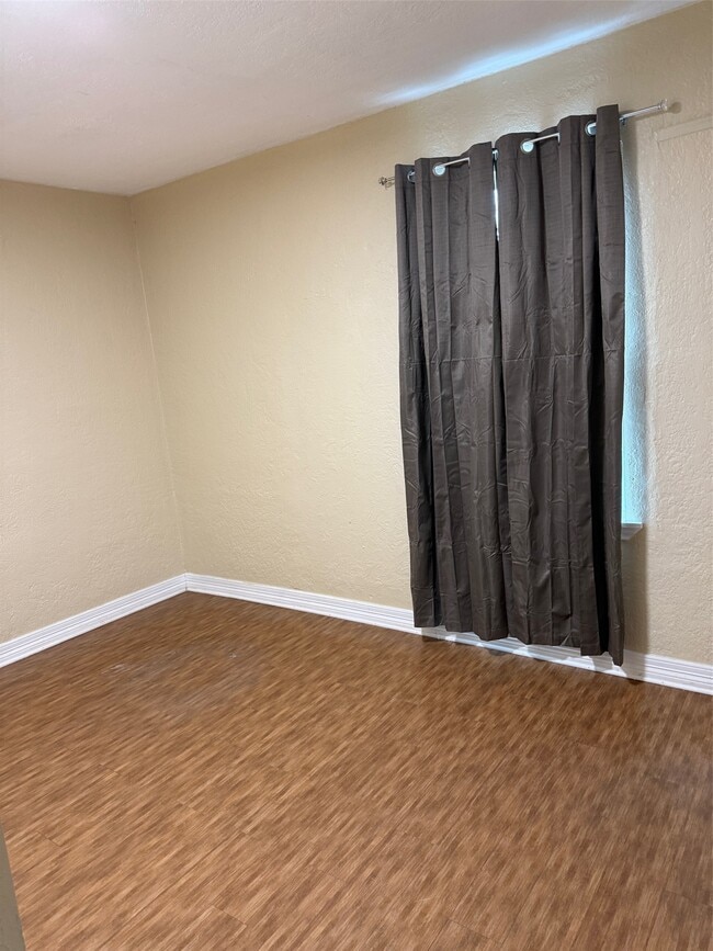 Building Photo - 5106 Jackson St