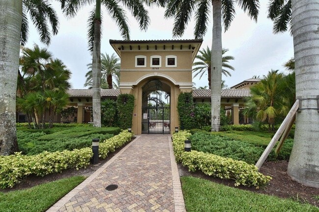 Building Photo - 9544 Barletta Winds Point