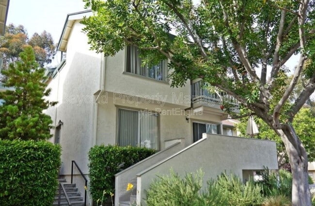 Building Photo - 7056 Park Mesa Way