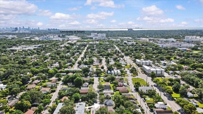 Building Photo - 6120 SW 63rd St
