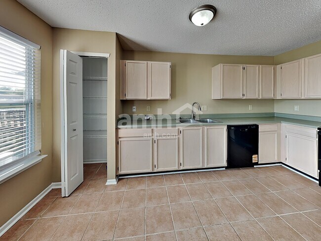 Building Photo - 14766 White Tail Run